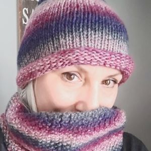 NWT 2 Pce Hat Scarf Hat Set Handmade